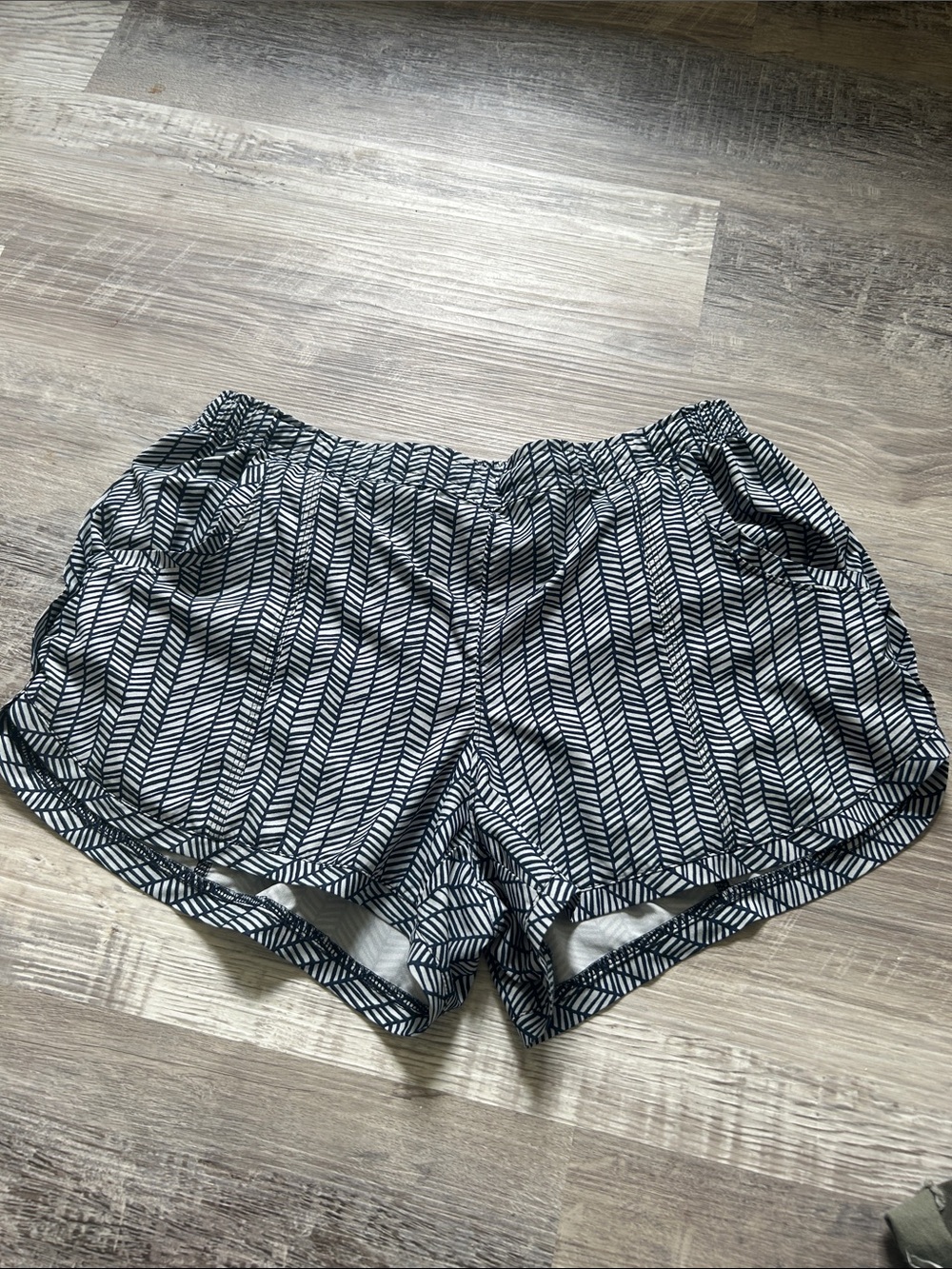Women's navy & White Patterned Elastic Waist Shorts